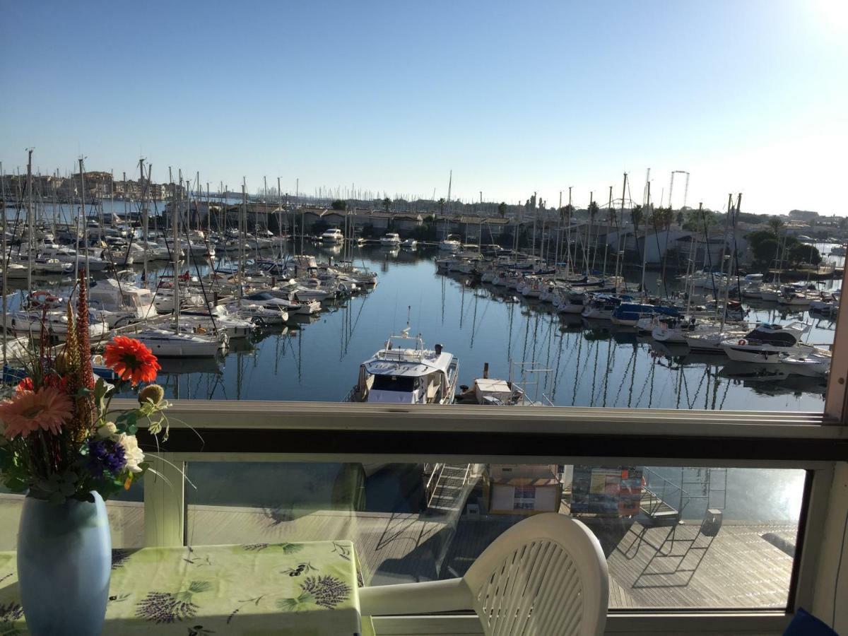 Studio Face Au Port Agde Exterior photo